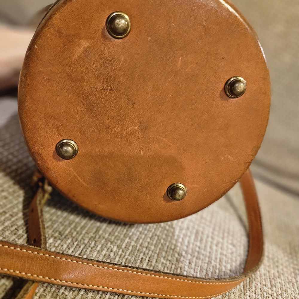 Dooney & Bourke Tan and Cream Leather Shoulder Bag Set - Picture 3 of 12